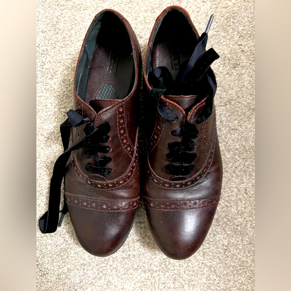 Born Brown Leather Arletta Wingtip Oxford Shoes Women's 7.5 Lace Up